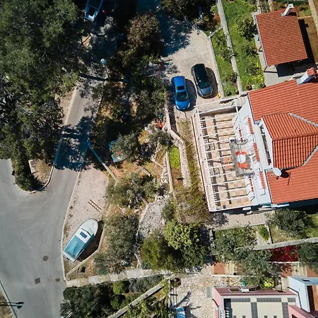 Πανσιόν Katarina With Sea View And Private Boat Berth, 3*