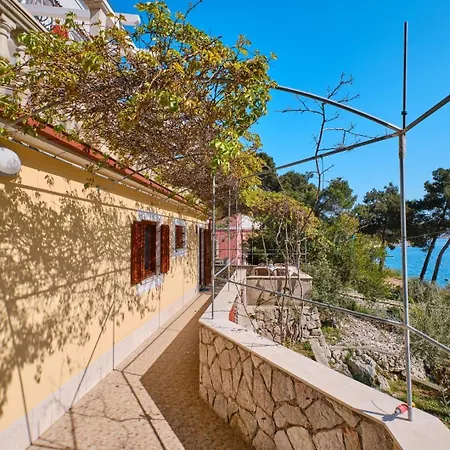 House Katarina With Sea View And Berth Pensjonat Mali Lošinj