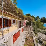 Affittacamere Katarina With Sea View And Private Boat Berth, 3*