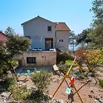 Affittacamere Katarina With Sea View And Private Boat Berth, Mali Lošinj