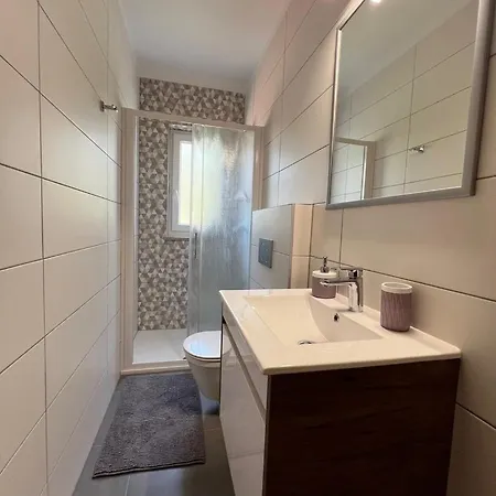 House Katarina With Sea View And Berth,