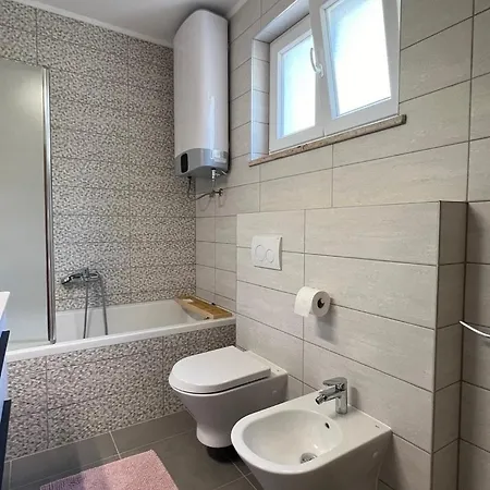 House Katarina With Sea View And Berth, Mali Lošinj