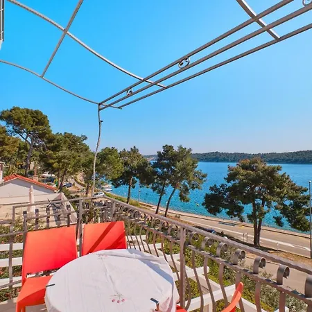 House Katarina With Sea View And Berth,