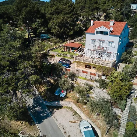 Katarina With Sea View And Private Boat Berth, Penzion