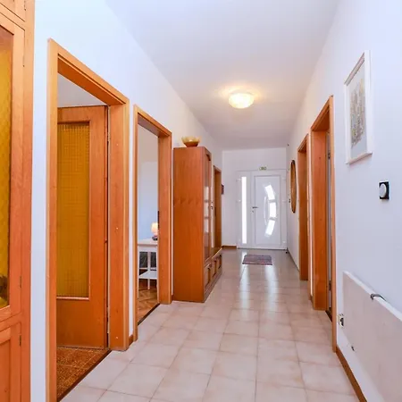 House Katarina With Sea View And Berth, Mali Lošinj