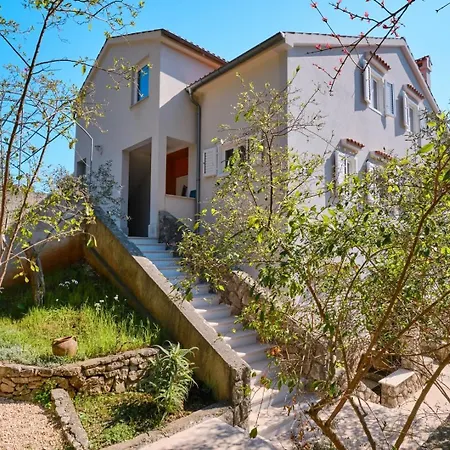 House Katarina With Sea View And Berth, 3*