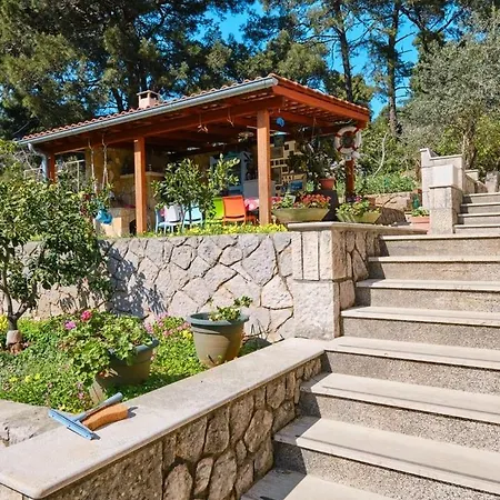 Guest house Katarina With Sea View And Private Boat Berth, Mali Losinj