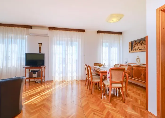 House Katarina With Sea View And Berth,