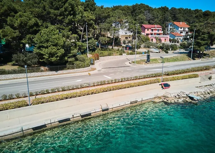 House Katarina With Sea View And Berth, 3*