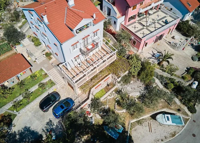 招待所 House Katarina With Sea View And Berth, 3*